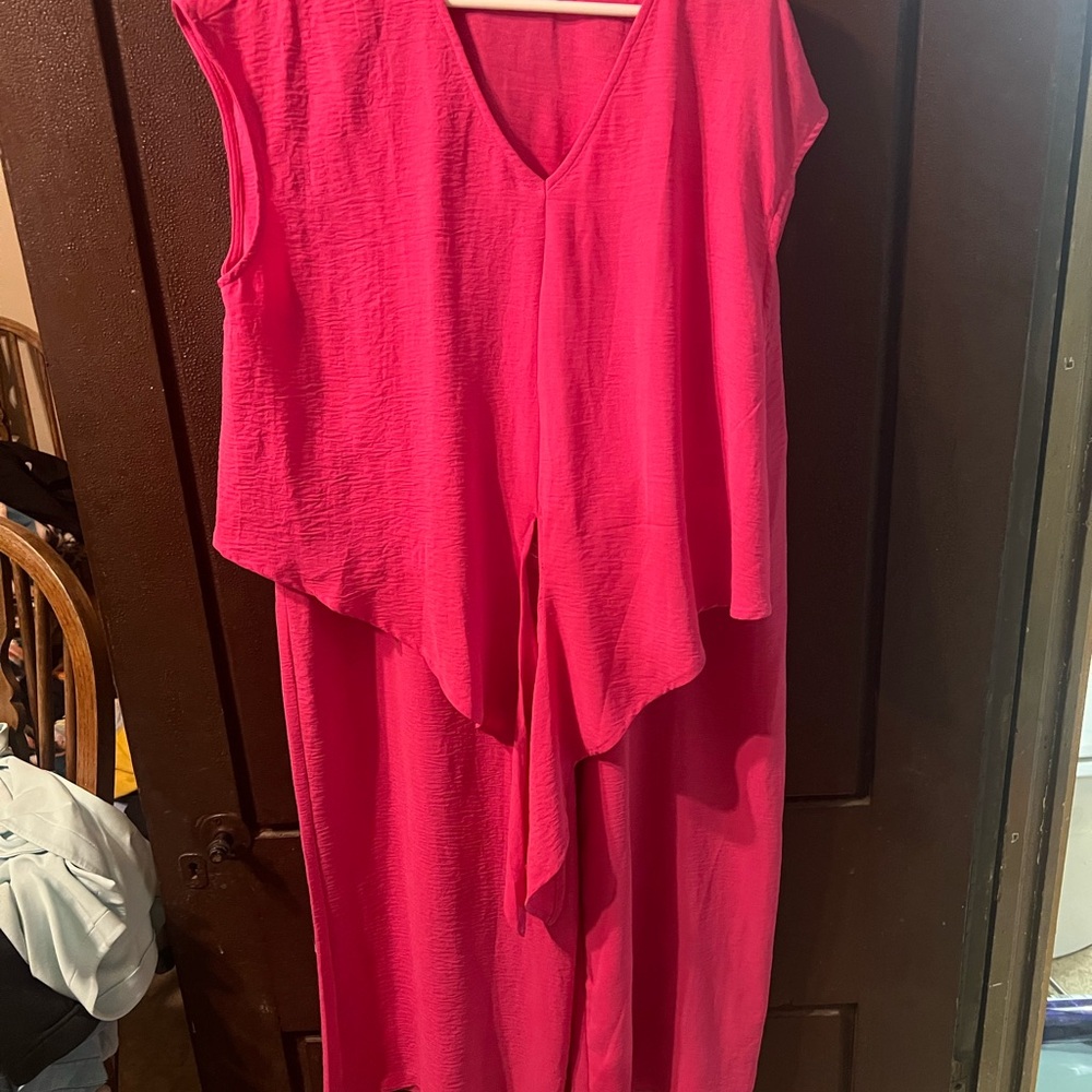 Amazon Pink airy, light weight pink set